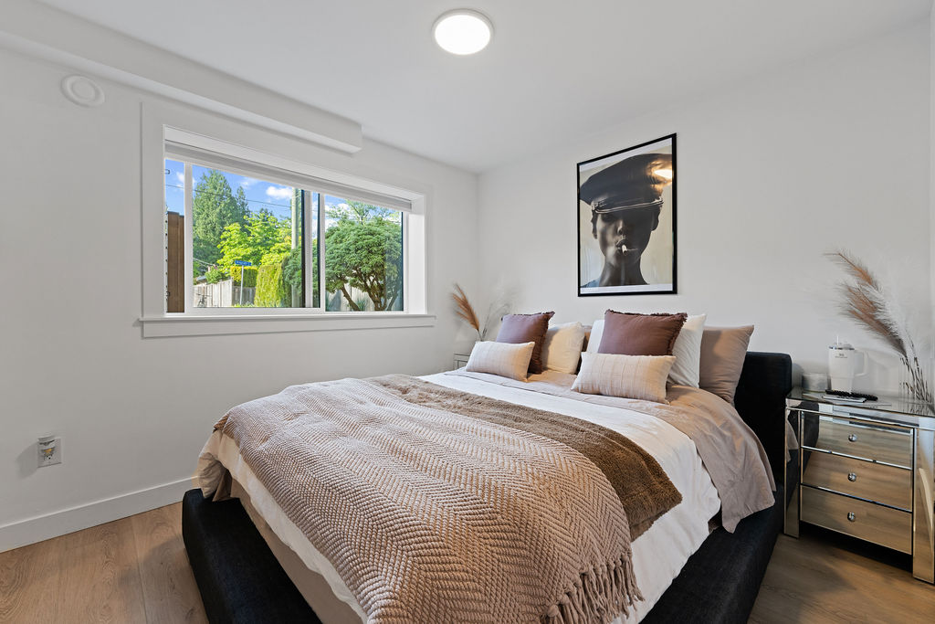 Secondary bedroom